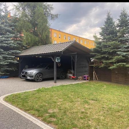 Red Rose Apartament -Parking -Taras- Faktura Vat Kielce Kültér fotó