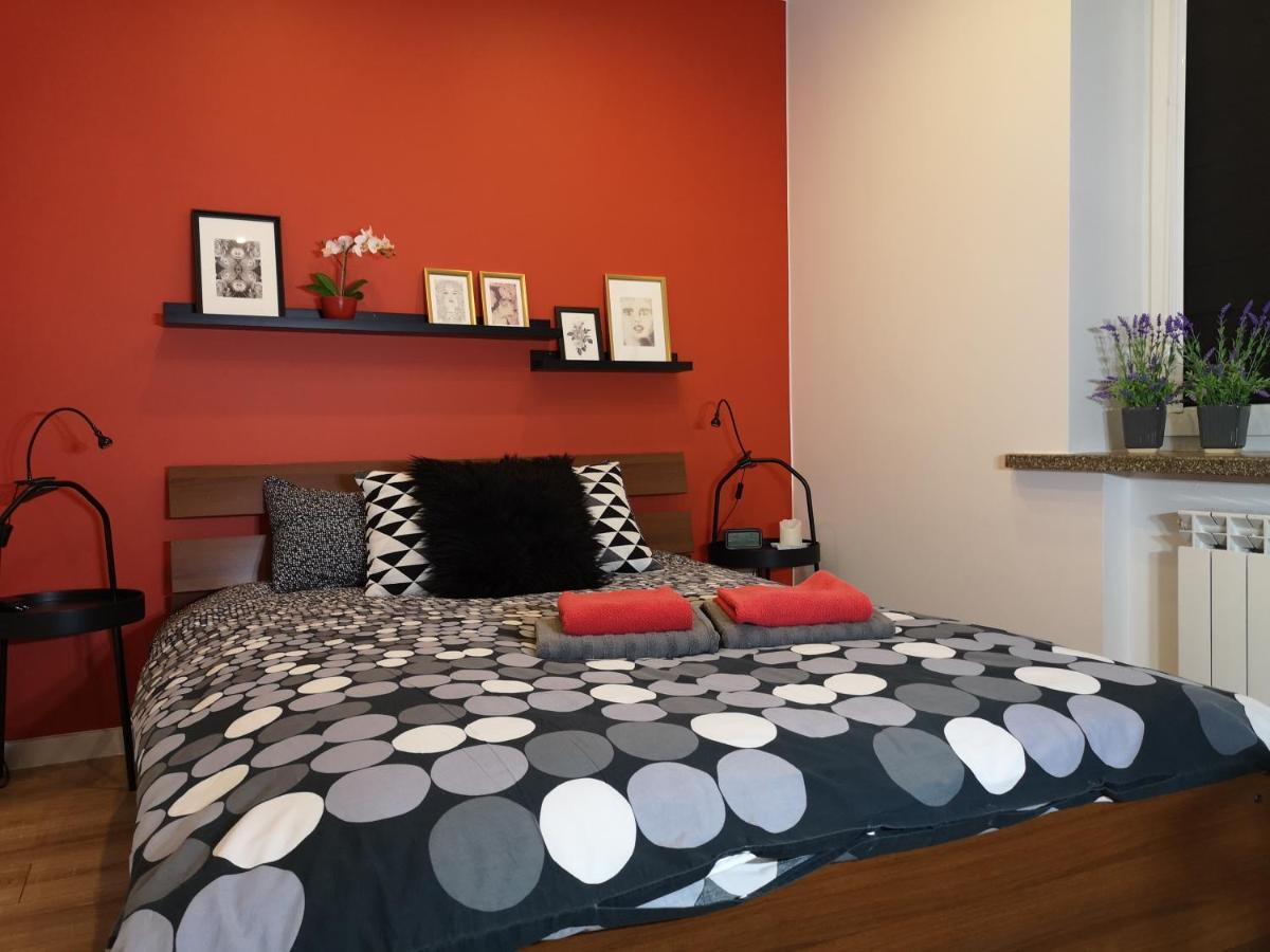 Red Rose Apartament -Parking -Taras- Faktura Vat Kielce Kültér fotó