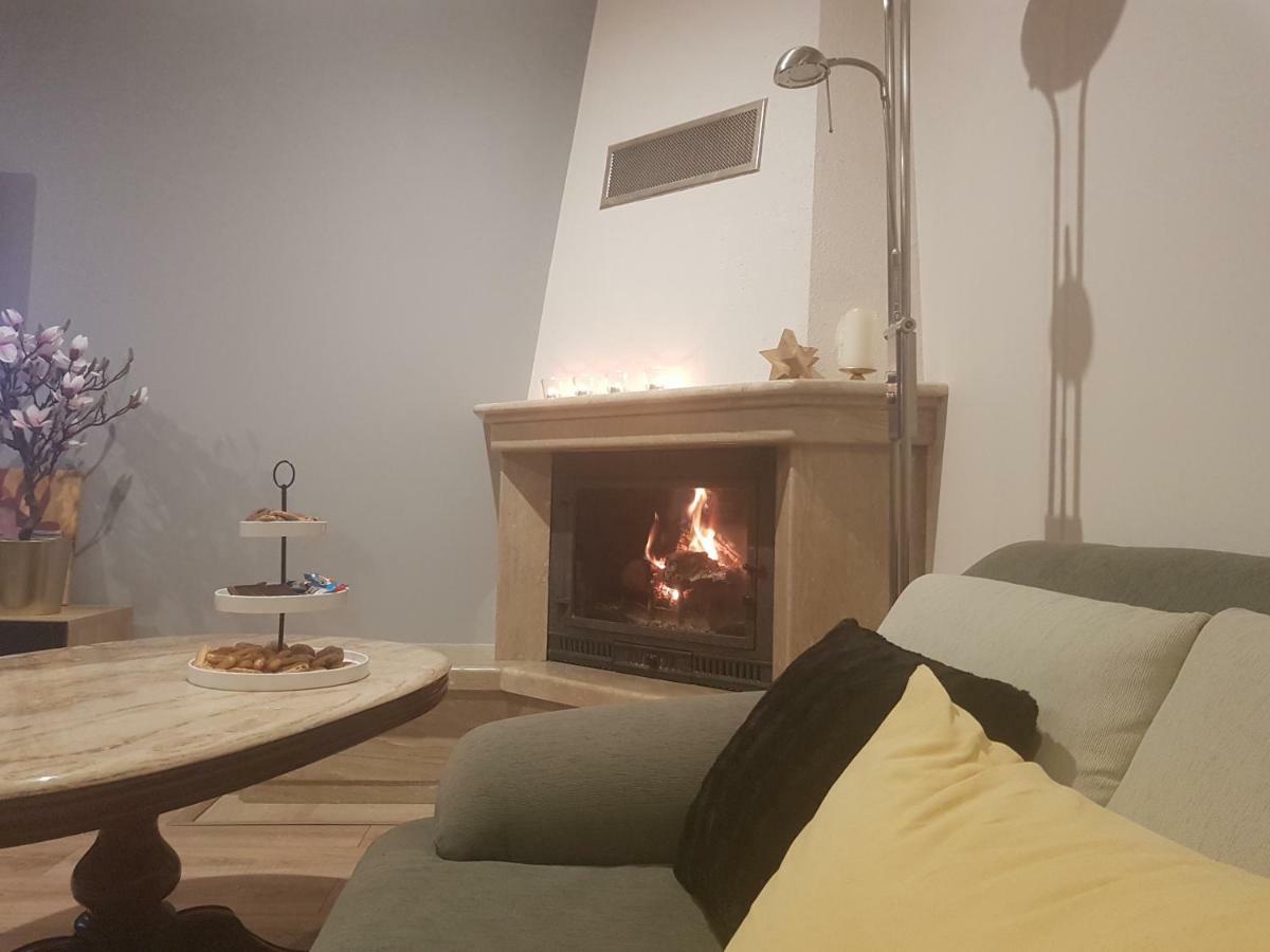Red Rose Apartament -Parking -Taras- Faktura Vat Kielce Kültér fotó