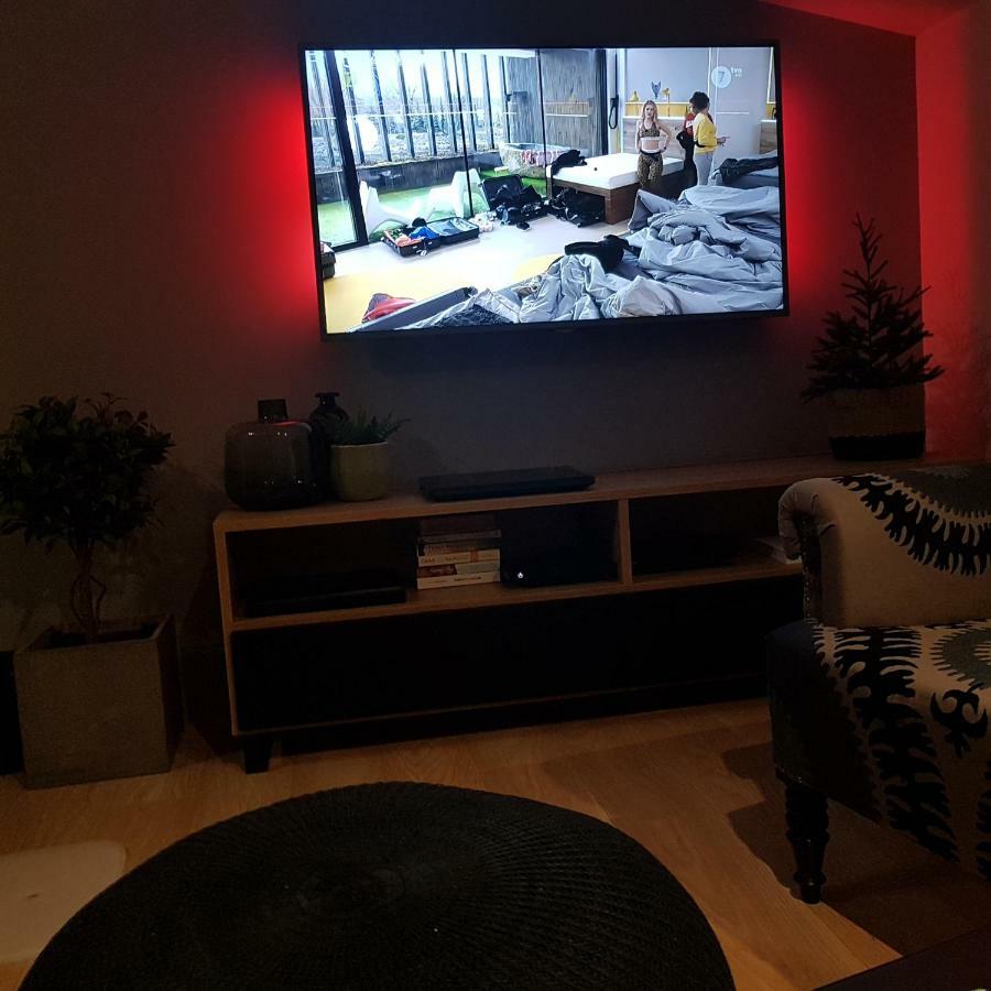 Red Rose Apartament -Parking -Taras- Faktura Vat Kielce Kültér fotó